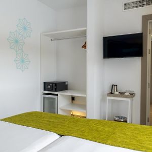 Habitación Económica con 2 Camas Individuales